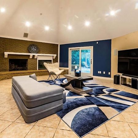 Huge 6 Bedroom With Pool, Spa, 85 Inch Tv, Game Room Houston Zewnętrze zdjęcie