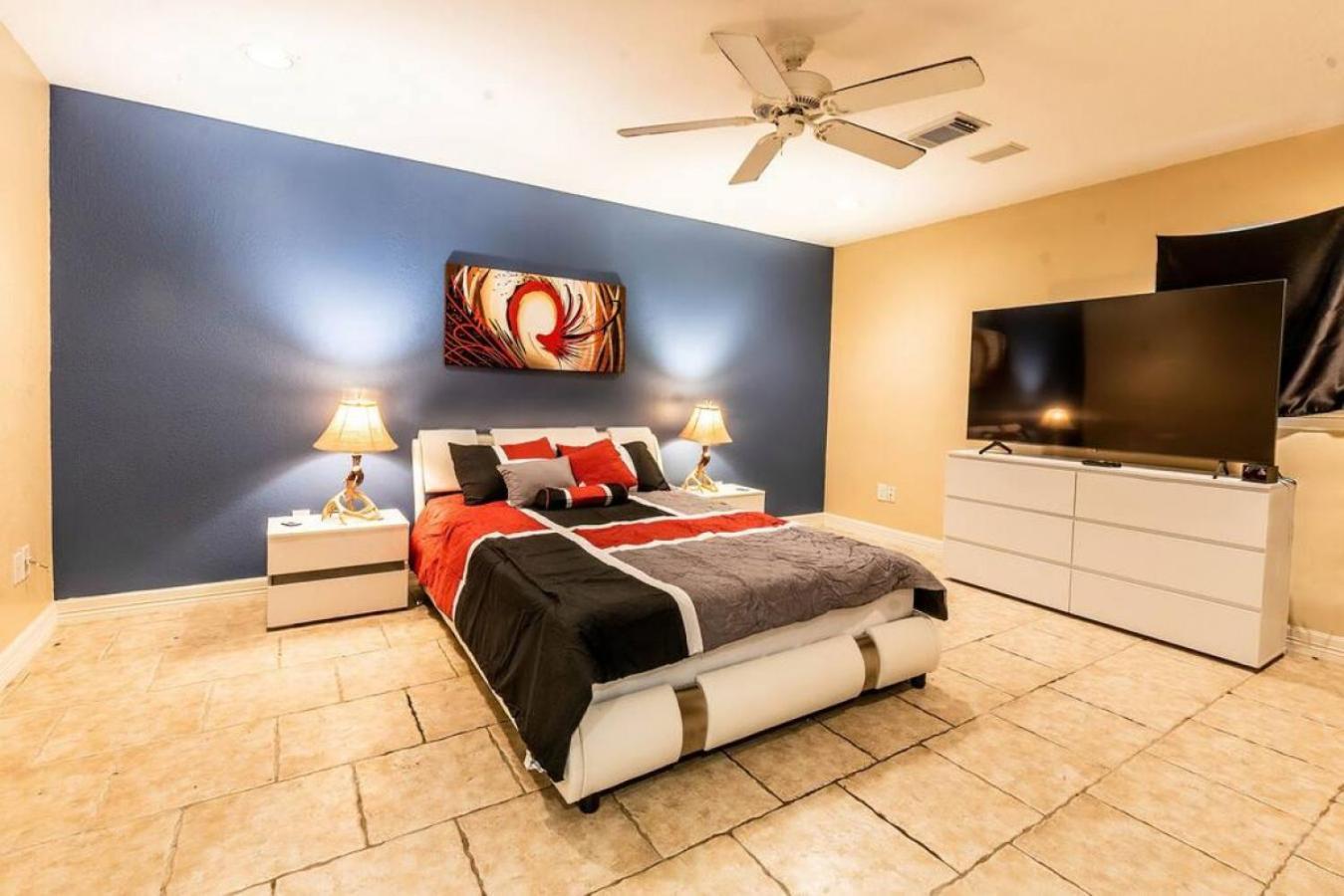 Huge 6 Bedroom With Pool, Spa, 85 Inch Tv, Game Room Houston Zewnętrze zdjęcie